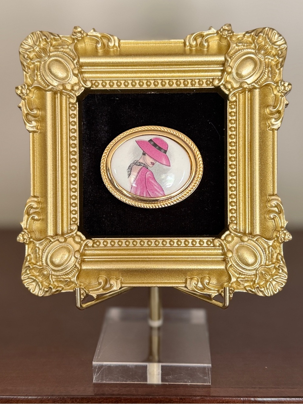 Vintage Style Lady Mini Framed Art Black Velvet Gold Frame 4x4